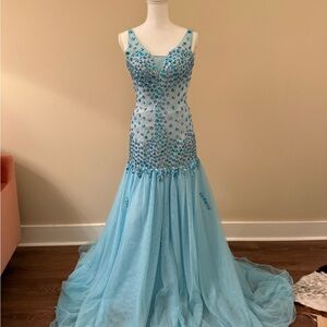 Light Blue Embellished Mermaid Evening Dress